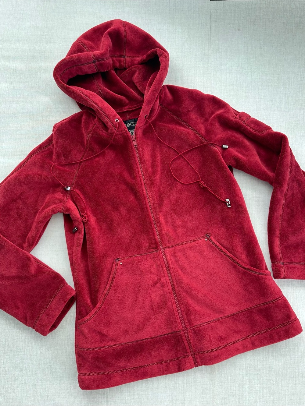 Women's Hooded Zip-Up Fleece Jacket in Crimson Red